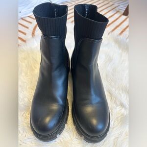 🖤 Steve Madden Black Lug Sole Sock Ankle Boots | Size 6.5